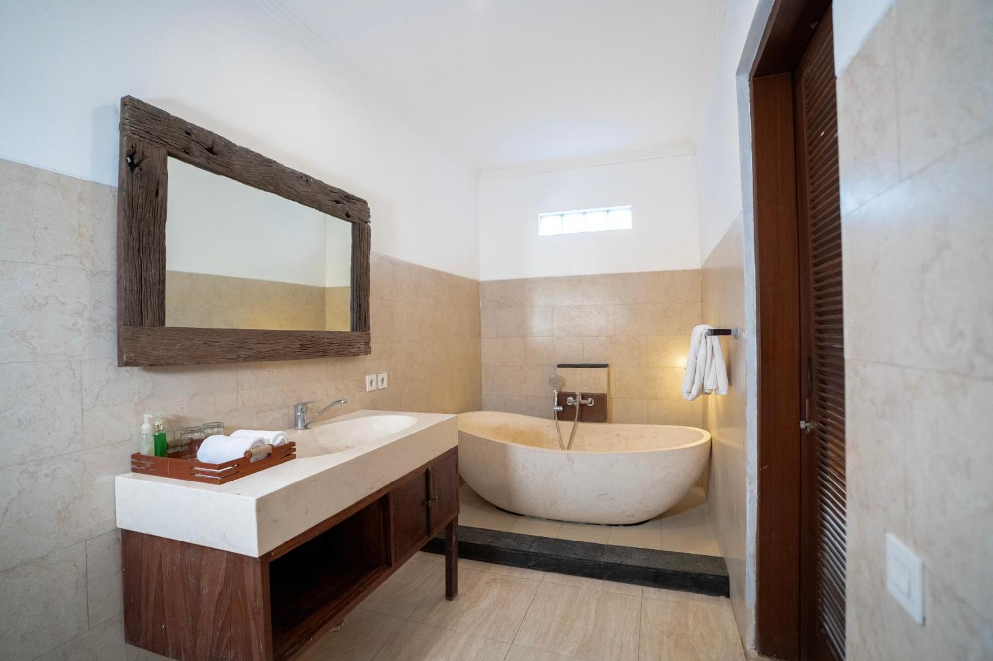 Kusuma Living And Villa Seminyak Luaran gambar